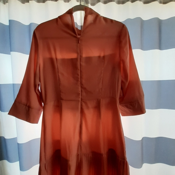 Pretty little thing dress - Picture 2 of 7